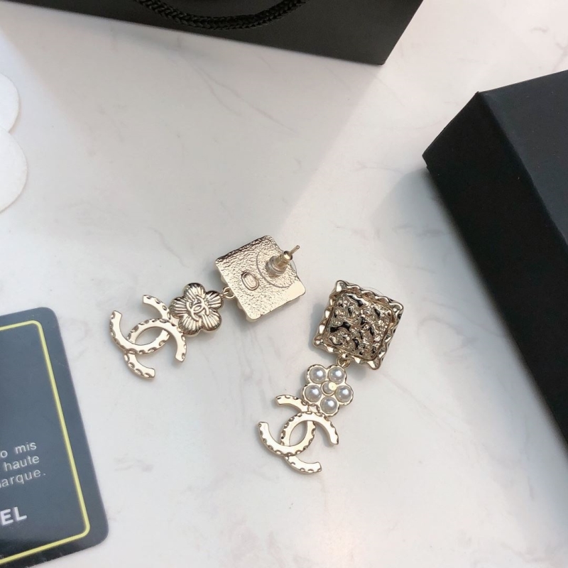 Ch**el earrings